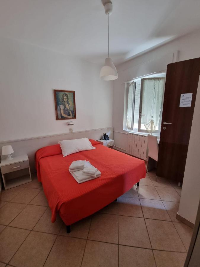 Hotel Riz Финале Лигуре Экстерьер фото