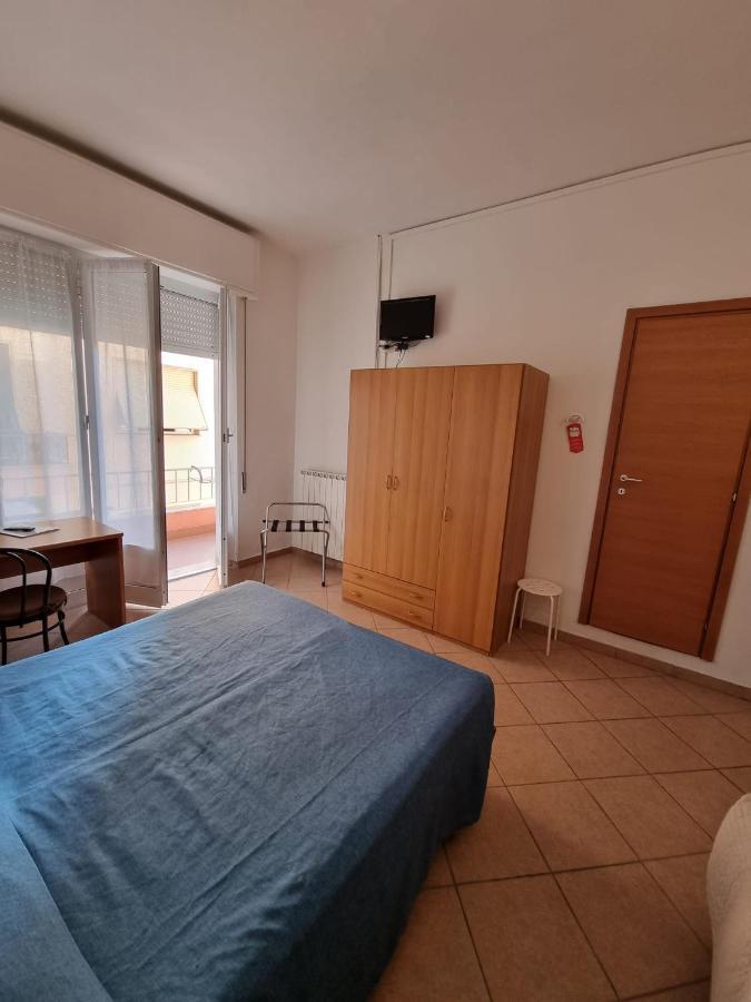 Hotel Riz Финале Лигуре Экстерьер фото