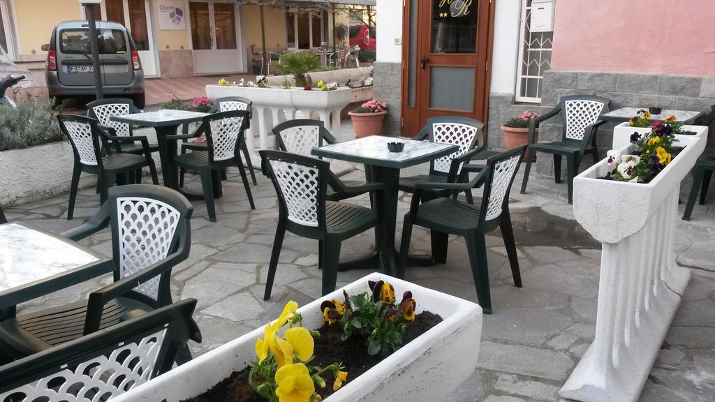Hotel Riz Финале Лигуре Экстерьер фото